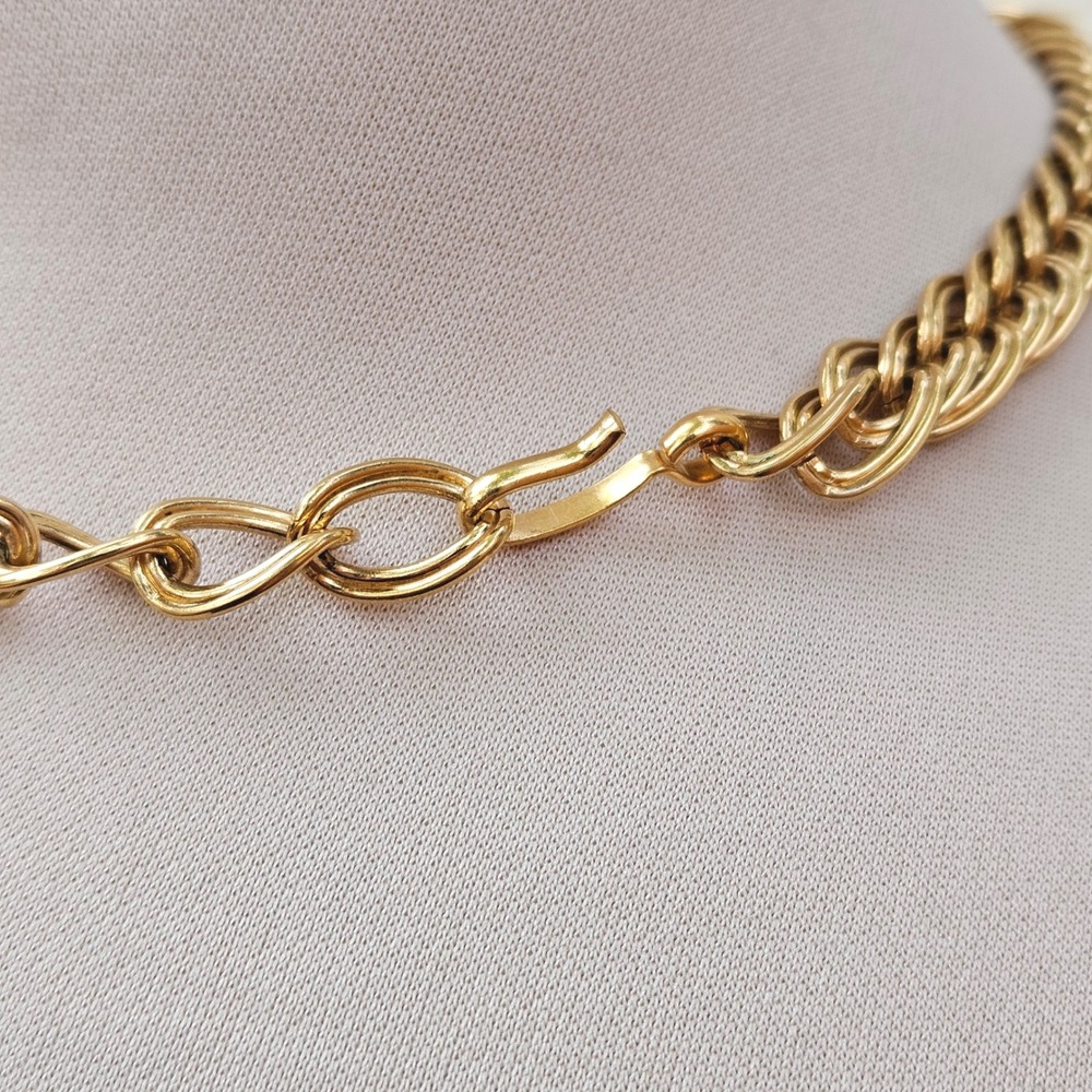 Monet Vintage Black Resin Gold Tone Collar Necklace Signed MCM Statement - Picture 7 of 7